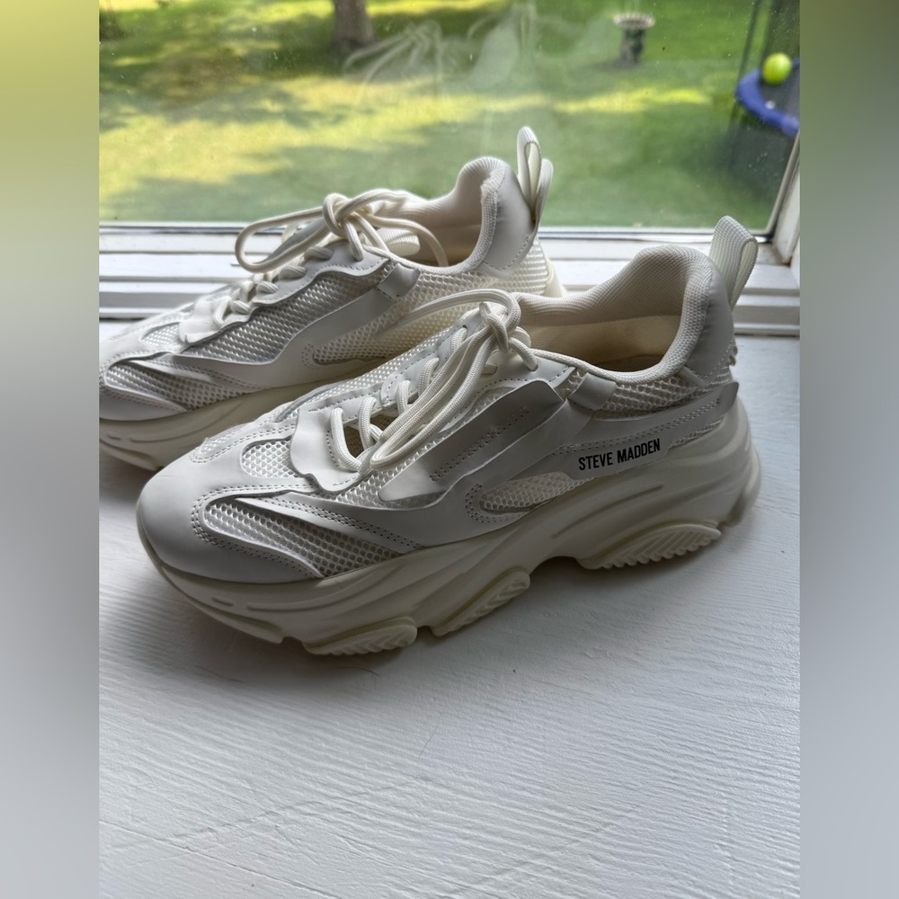 Steve Madden Possession Chunky Sneakers size 8